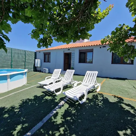 Vakantiehuis View Of Nature In Porches Porches (Algarve)